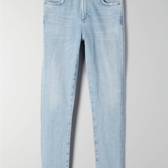 Citizens of Humanity
Rocket Crop Pantheon
#73039 - Picture 2 of 4